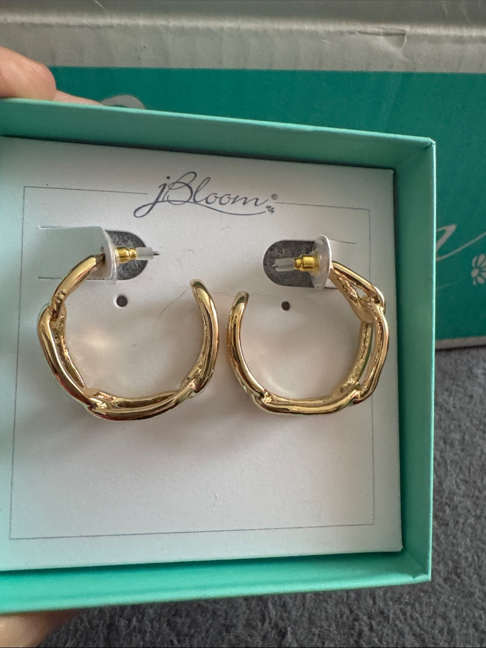 bloom Gold Sculpted Hoop Earrings - Gold Women’s Fashion Jewelry